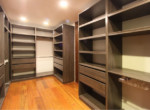 9 Walk in Closet 8